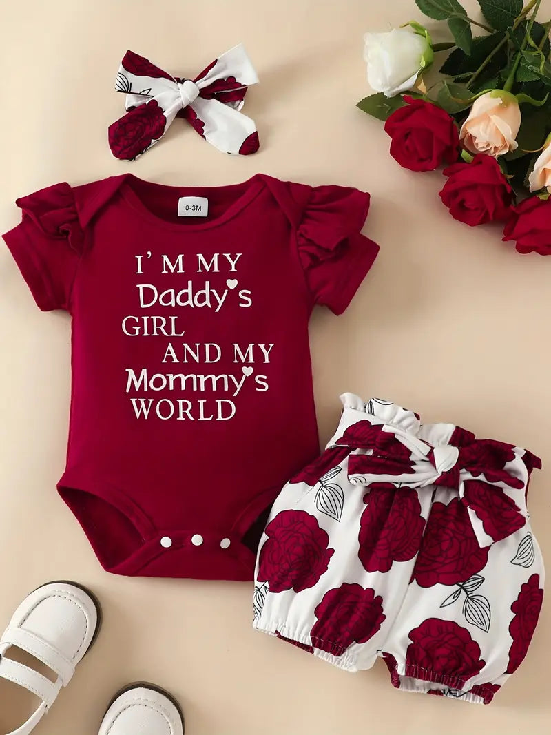 short-sleeved suit for newborns with letter top